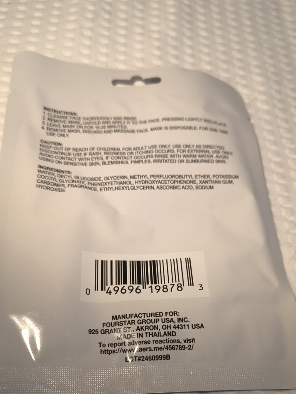 illuminating Bubbling Oxygen Grapefruit Face Mask Scented Oxygenating Treatment - Picture 3 of 4